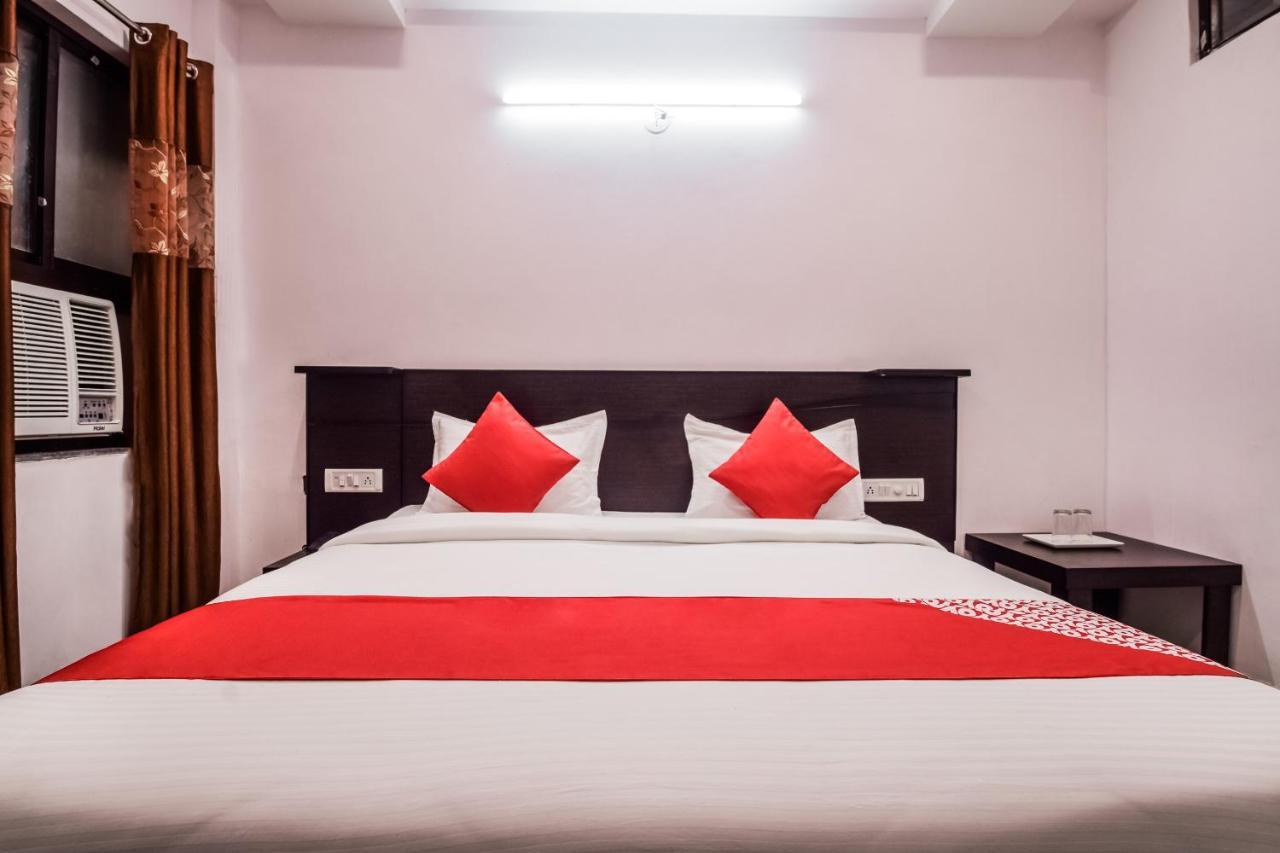 Oyo 23296 Hotel Quality Time Udaipur Bagian luar foto