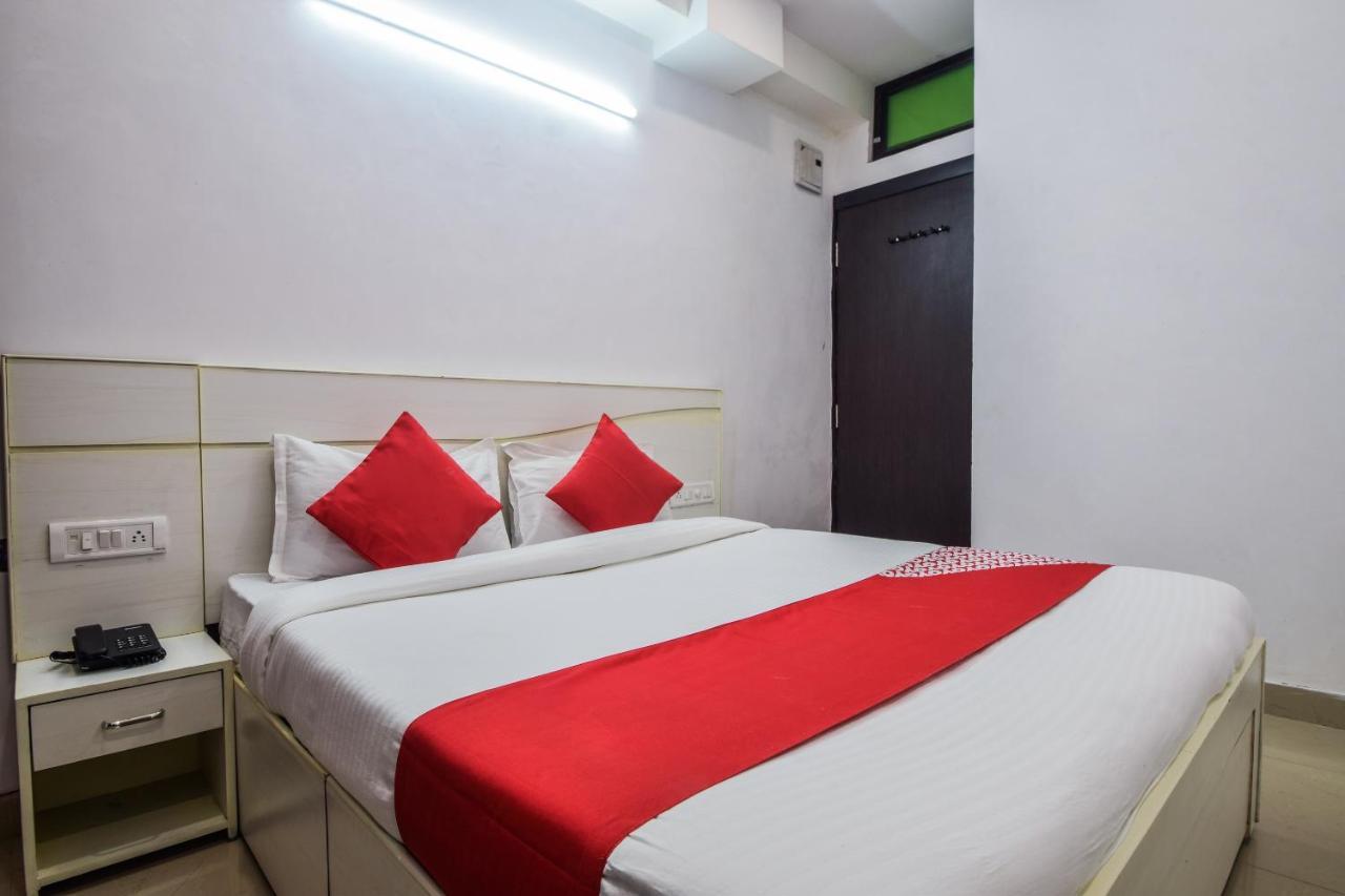 Oyo 23296 Hotel Quality Time Udaipur Bagian luar foto