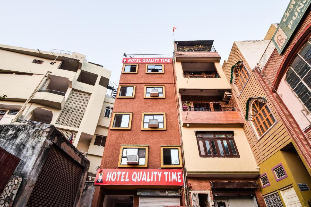 Oyo 23296 Hotel Quality Time Udaipur Bagian luar foto