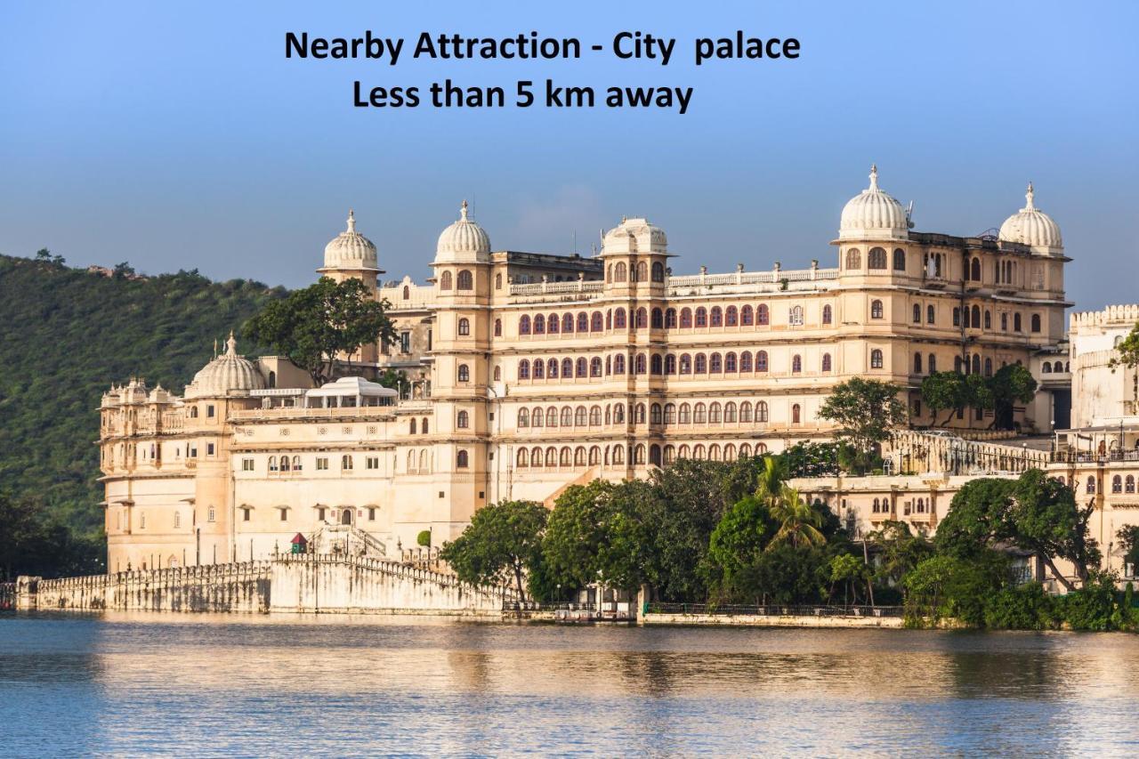 Oyo 23296 Hotel Quality Time Udaipur Bagian luar foto
